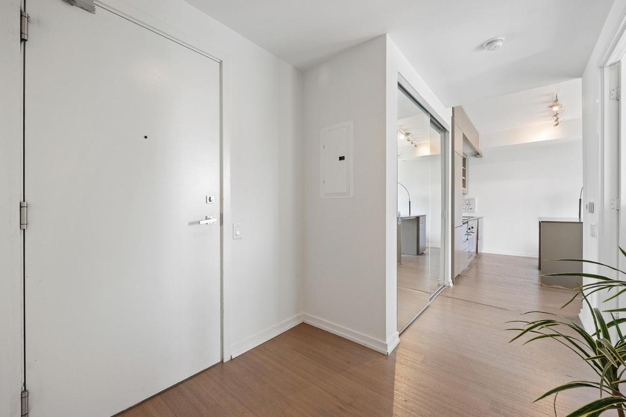 Modern Condo In The Heart Of Downtown Τορόντο Εξωτερικό φωτογραφία