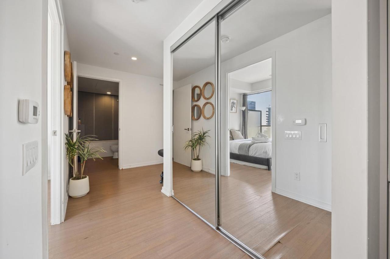 Modern Condo In The Heart Of Downtown Τορόντο Εξωτερικό φωτογραφία